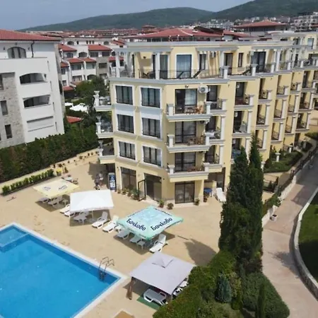 Horizon 24 'в' Apartment *
